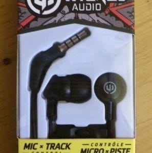Brawl Earbuds with Mic - Black