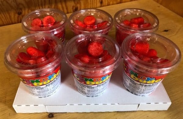 Candy Dude Marshmallow Strawberries Cup w/ Tray (80g)